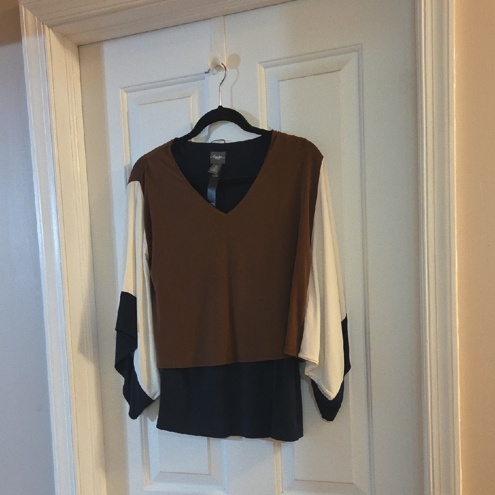 Chicos Travelers V-Neck Women's Top With Layers in Brown, Black, and White Small